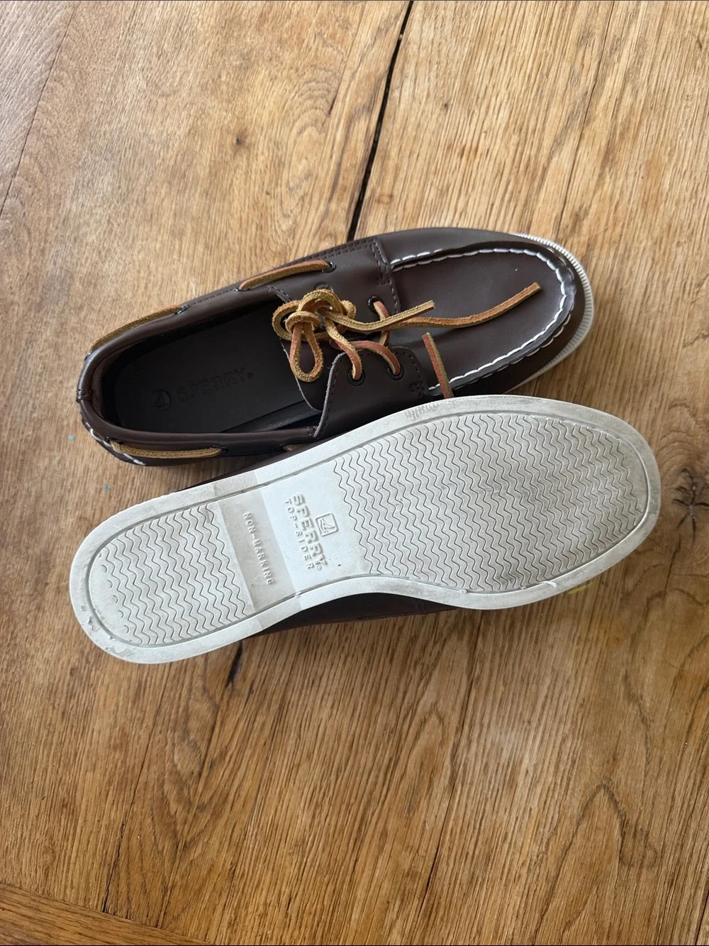 Sperry boat shoe 4.5
